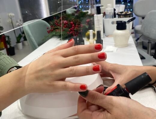 Bling Nails Salon Μανικιούρ Πεντικιούρ Πειραιάς