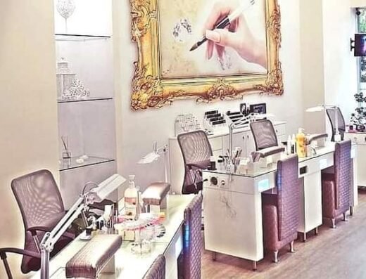 M NAILS SALON – ATHENS